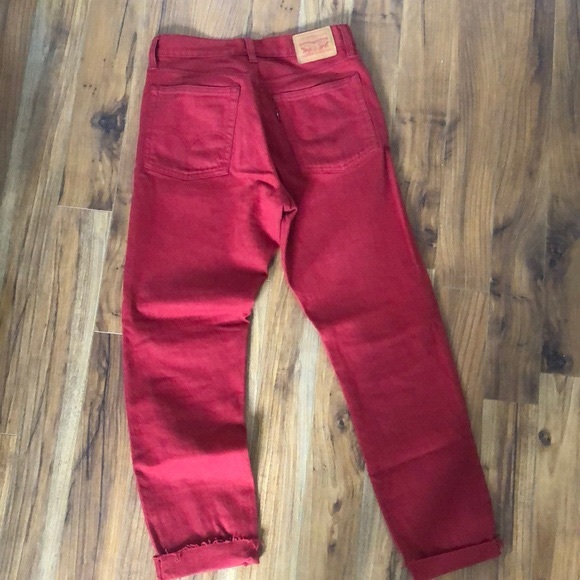 Cherry Red Levi’s Wedgie Jeans - Picture 3 of 9